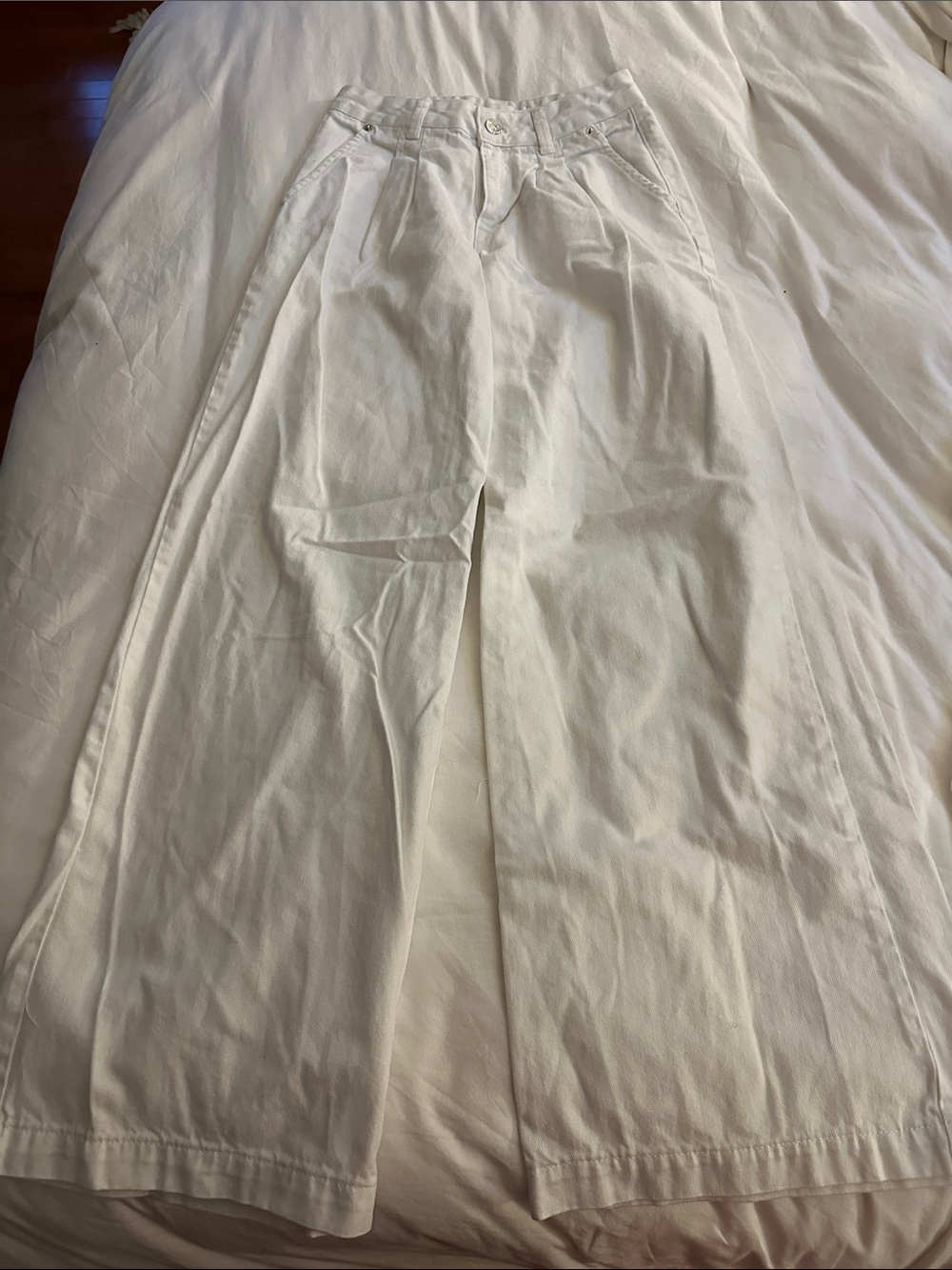 Zara White Wide-Leg Jeans - Flared Trousers